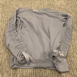 GARAGE SWEATSHIRT SIZE MEDIUM